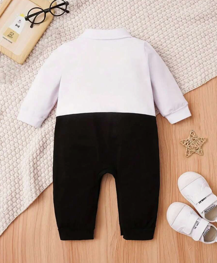 Set pantalón negro, saco de cuadros