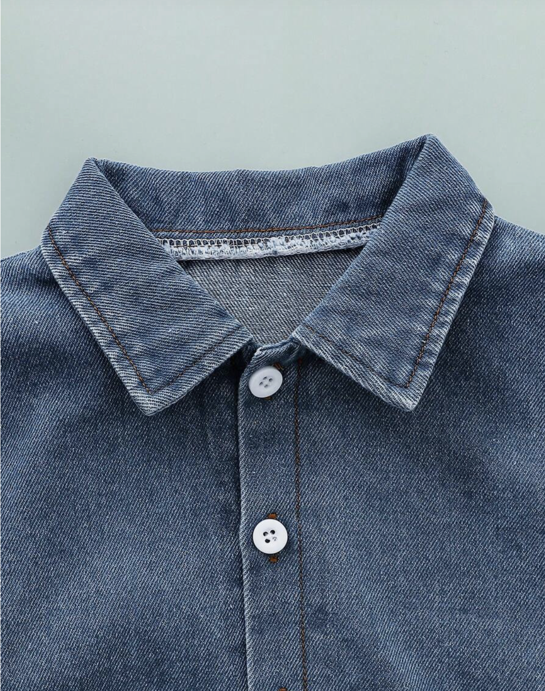 Set Pantalon blaco, camisa mezclilla