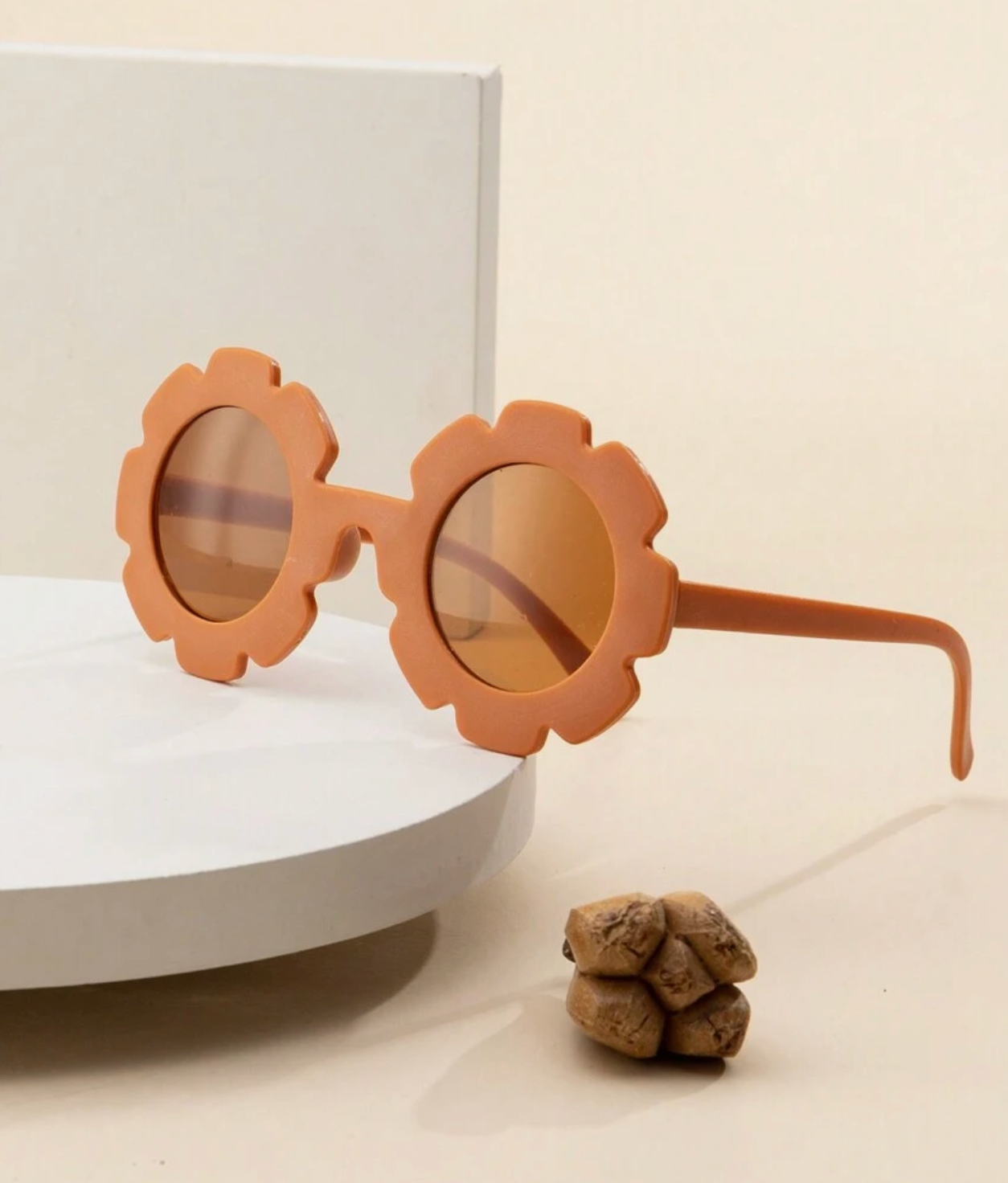 Gafas de moda con girasoles